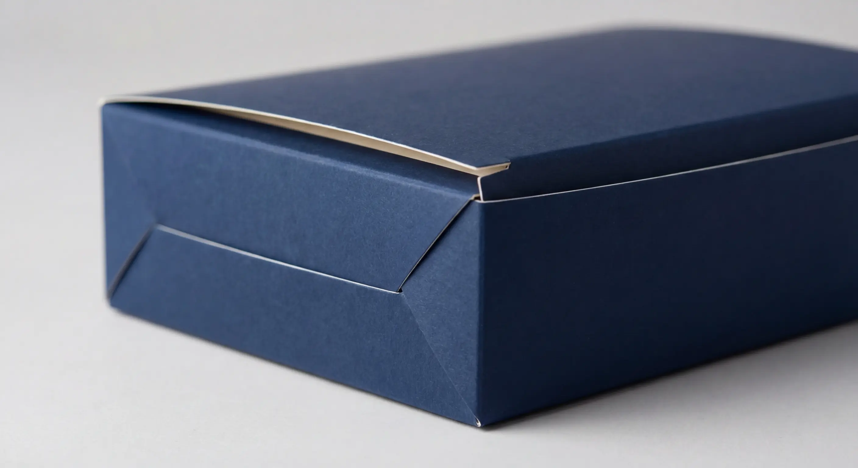 烘焙食品彩盒設計展示：食品級材料與品牌視覺