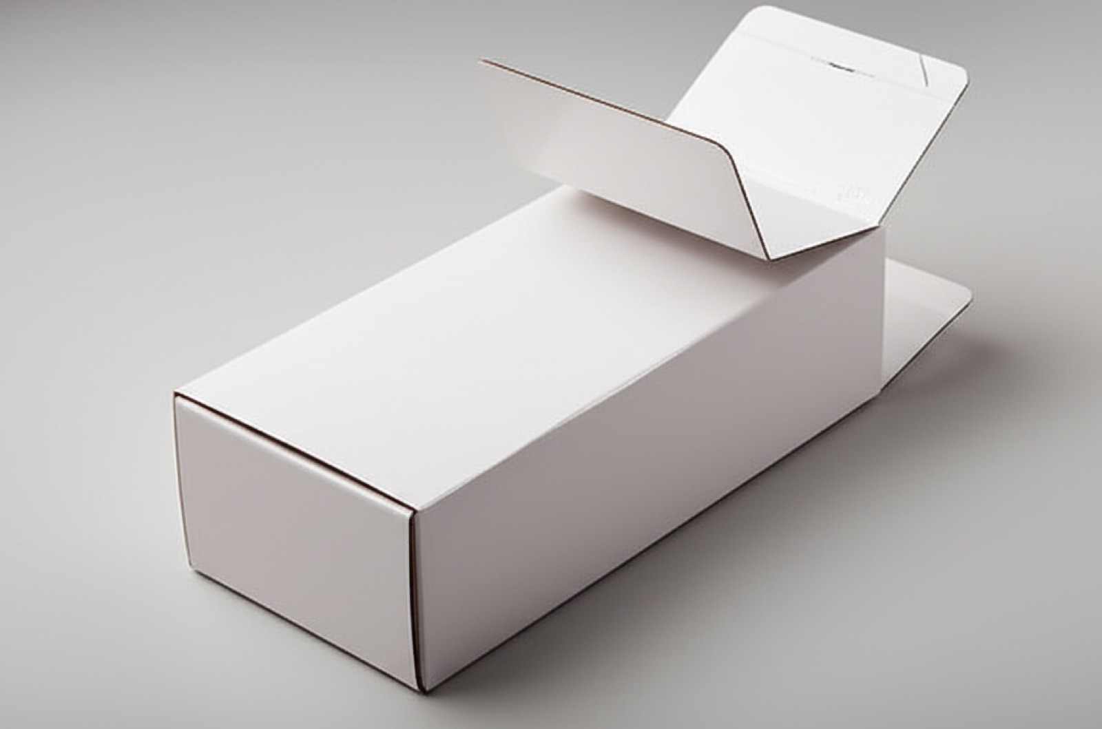 正插盒正面展示：蓋片同向插入，正面視覺更整潔